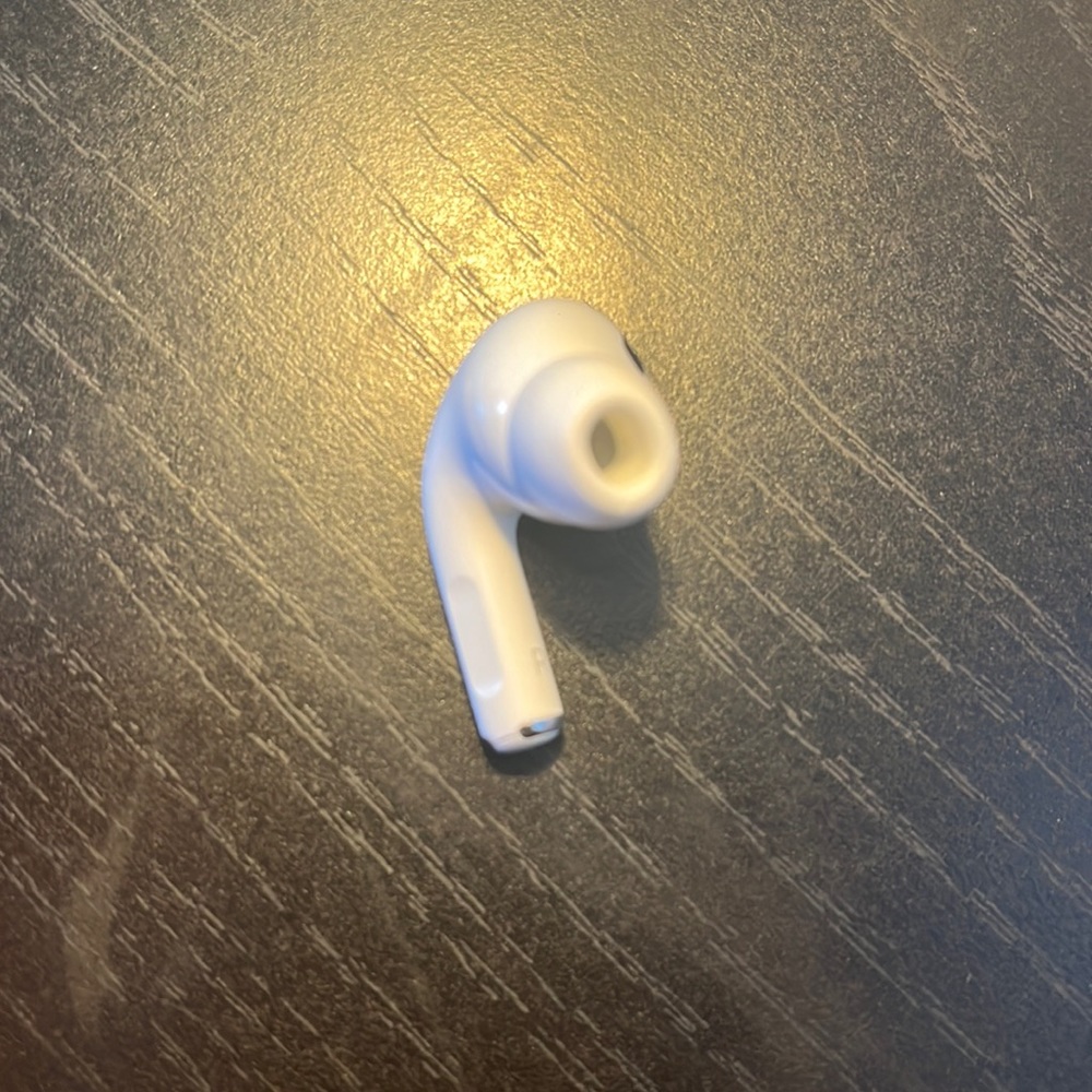 real apple airpod pro RIGHT ONLY